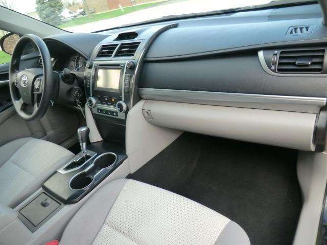 Toyota Camry 2014 photo 15